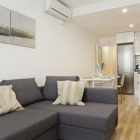 Apartament Flateli Roger 2 Barcelona Zewnętrze zdjęcie