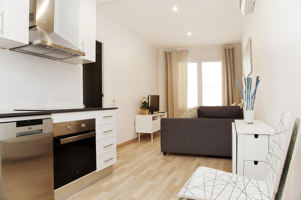 Apartament Flateli Roger 2 Barcelona Zewnętrze zdjęcie